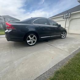 Gray 2010 Volvo S80 T6