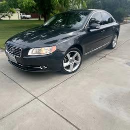 Gray 2010 Volvo S80 T6
