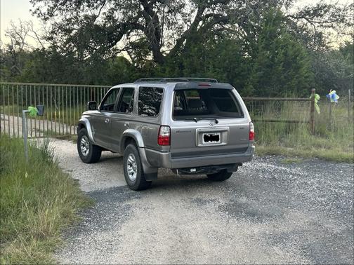 2002 Toyota 4Runner SR5