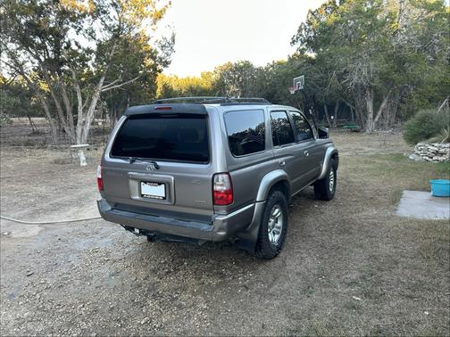 2002 Toyota 4Runner SR5