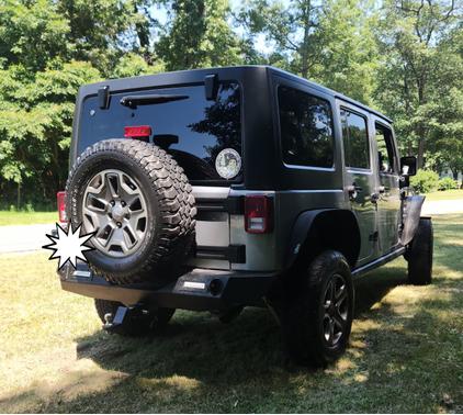 Gray 2015 Jeep Wrangler Unlimited Rubicon
