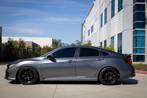 Gray 2019 Honda Civic Si Base w/Summer Tires