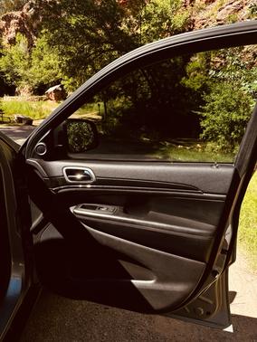 Silver 2018 Jeep Grand Cherokee Trailhawk