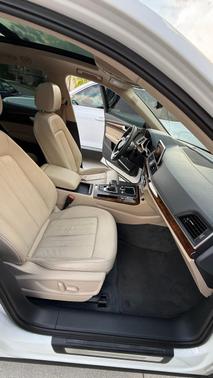 White 2018 Audi Q5 2.0T Premium Plus