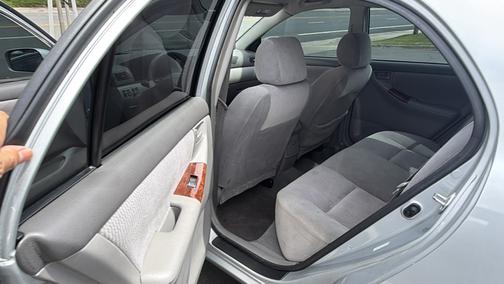 Gray 2006 Toyota Corolla LE