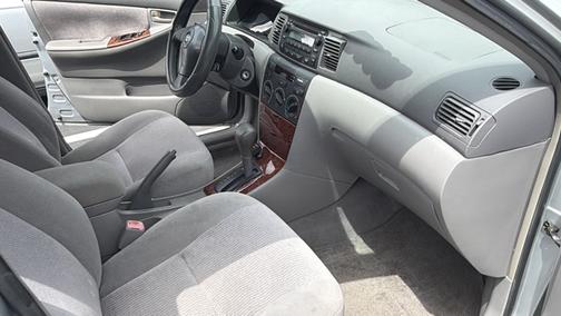 Gray 2006 Toyota Corolla LE