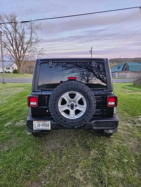 Black 2019 Jeep Wrangler Sport