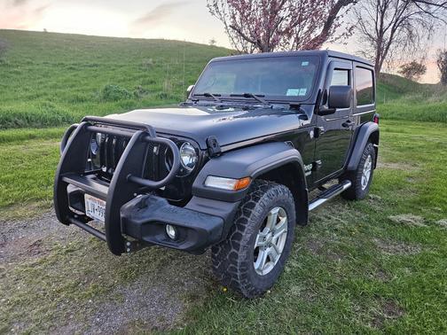Black 2019 Jeep Wrangler Sport