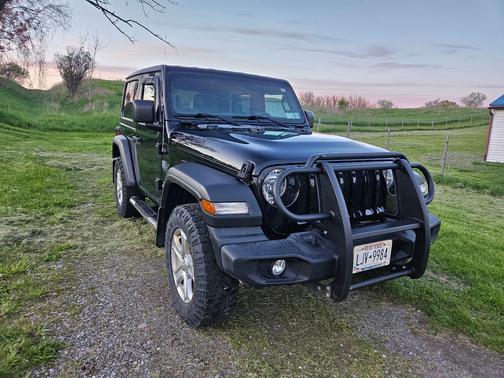 Black 2019 Jeep Wrangler Sport