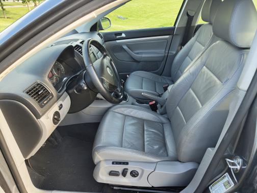 2009 Volkswagen Jetta 2.0 SEL SportWagen