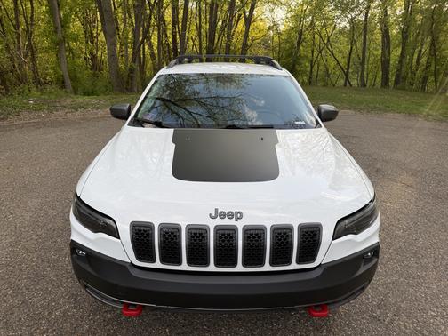 White 2020 Jeep Cherokee Trailhawk