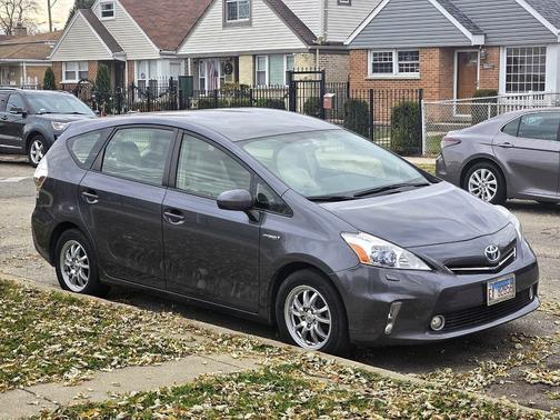 2012 Toyota Prius v Two