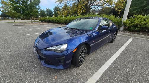 Blue 2017 Toyota 86 Base