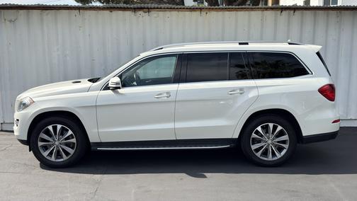 White 2013 Mercedes-Benz GL-Class GL 450 4MATIC