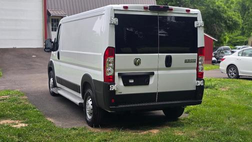 White 2023 RAM ProMaster 2500 Low Roof