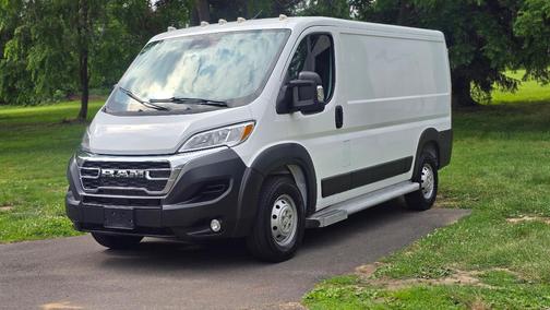 White 2023 RAM ProMaster 2500 Low Roof