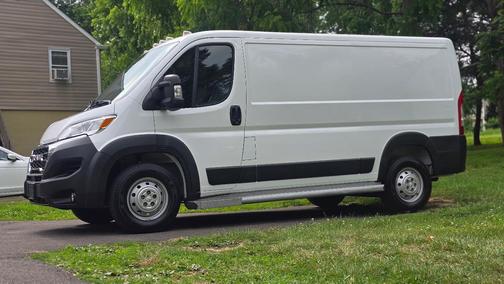 White 2023 RAM ProMaster 2500 Low Roof