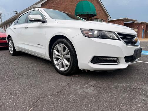 White 2018 Chevrolet Impala 1LT