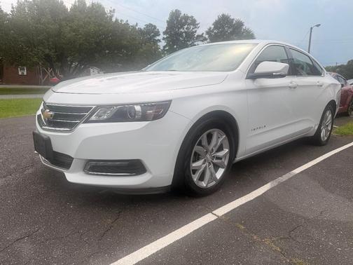 White 2018 Chevrolet Impala 1LT