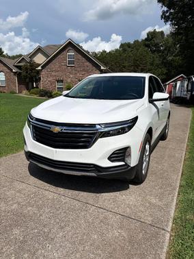White 2024 Chevrolet Equinox LT