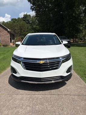 White 2024 Chevrolet Equinox LT