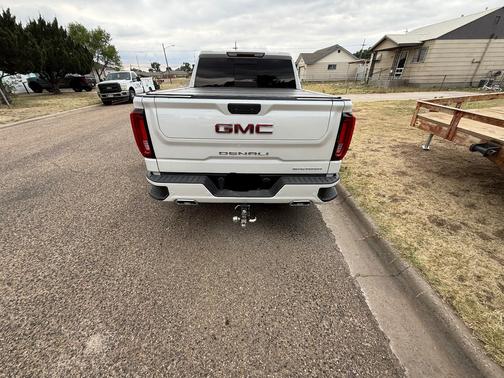 White 2022 GMC Sierra 1500 Limited Denali