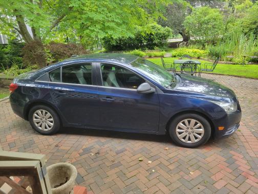 2011 Chevrolet Cruze LS
