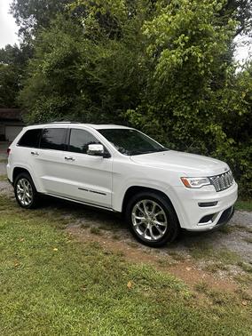 2020 Jeep Grand Cherokee Summit