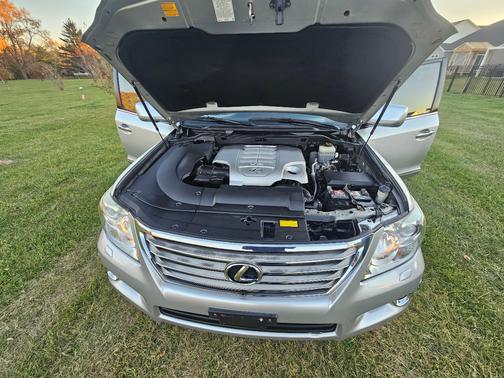 2009 Lexus LX 570 Base