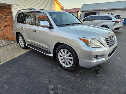 2009 Lexus LX 570 Base