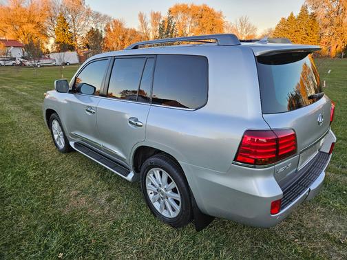 2009 Lexus LX 570 Base