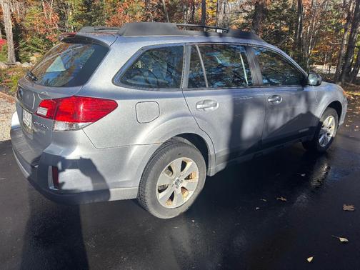 Silver 2012 Subaru Outback 2.5i