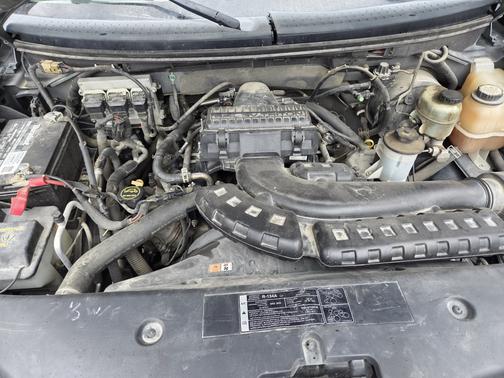 2006 Lincoln Mark LT Base