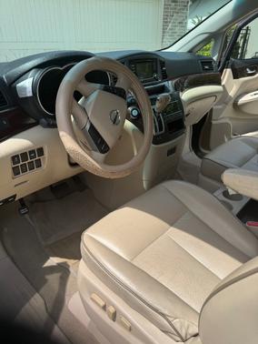 2016 Nissan Quest SL