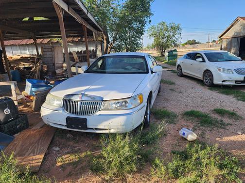 1998 Lincoln Town Car Executive