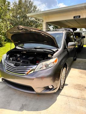 2017 Toyota Sienna XLE Premium
