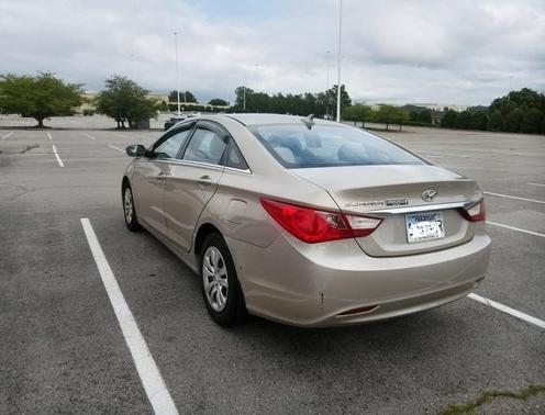 Gold 2011 Hyundai SONATA GLS