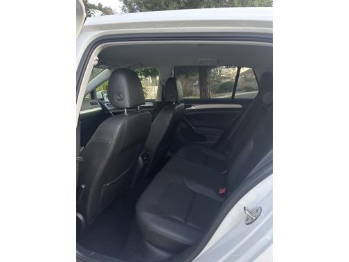 2015 Volkswagen e-Golf SEL Premium