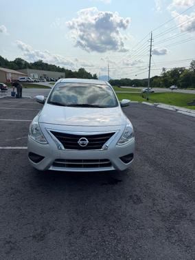 Silver 2019 Nissan Versa 1.6 S+