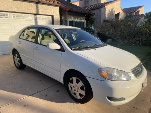 2005 Toyota Corolla LE