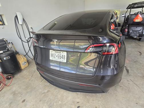 2024 Tesla Model Y Performance