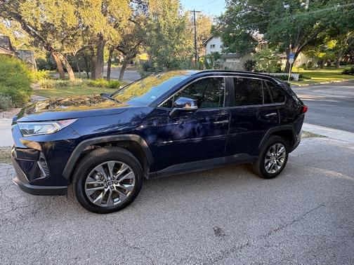 2019 Toyota RAV4 Limited