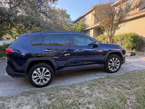 2019 Toyota RAV4 Limited