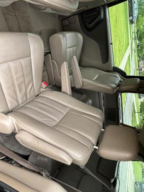 Black 2015 Chrysler Town & Country Touring