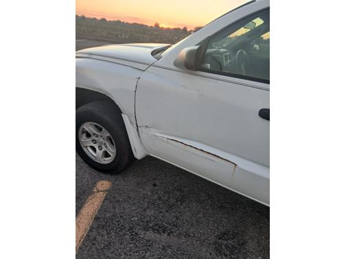 White 2007 Dodge Dakota SLT Quad Cab