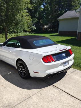 White 2018 Ford Mustang EcoBoost Premium