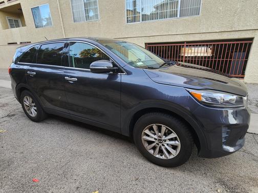 2019 Kia Sorento LX