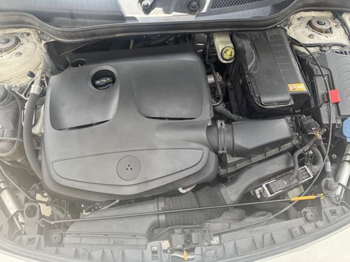 White 2016 Mercedes-Benz CLA-Class CLA 250