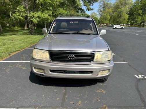 1999 Toyota Land Cruiser Base