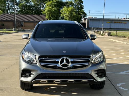 2018 Mercedes-Benz GLC 300 Base